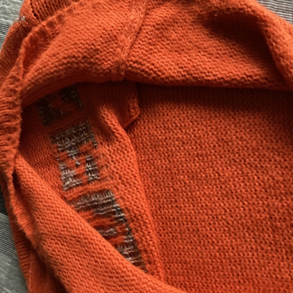 CARLA GIANINNI PARIS OVERSIZED BOXY V NECK ‘KARMA’ ORANGE KNIT SWEATER - Picture 7 of 12